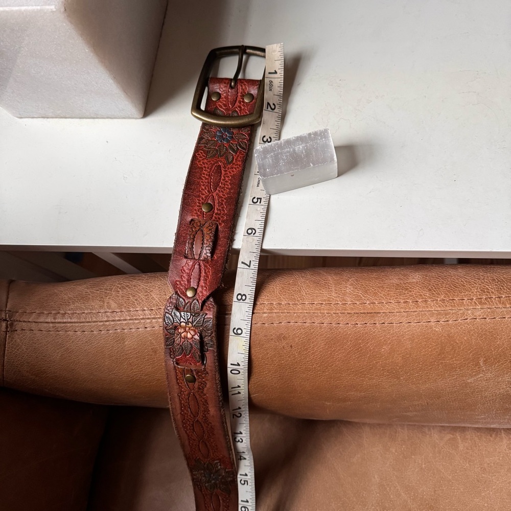 Vintage early 2000s leather tooled belt painted floral flowers brass buckle Y2K - Picture 12 of 13